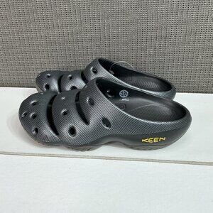 Keen Shoes Men's Sz 12 Slip On Clogs Sandals Yogui Graphite Gray/Black